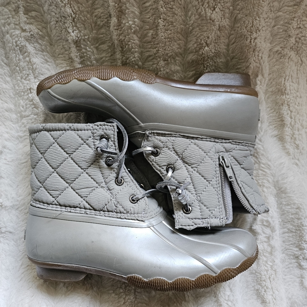 Sperry girl's posh silver gray duck boots Size 3 Youth